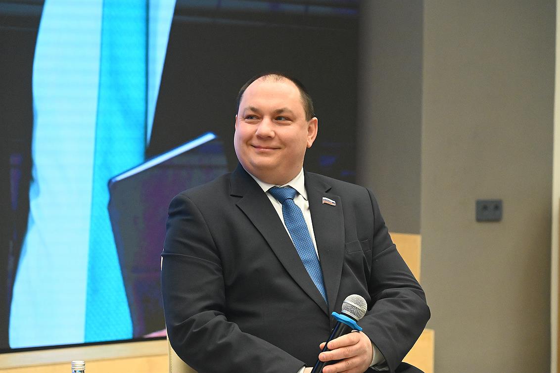 В Барнауле прошел первый молодежный форум «Будущее выбираешь ты» В Барнауле прошел первый молодежный форум «Будущее выбираешь ты»