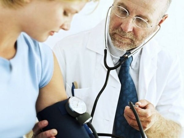 Низкое давление у подростка: причины и как помочь