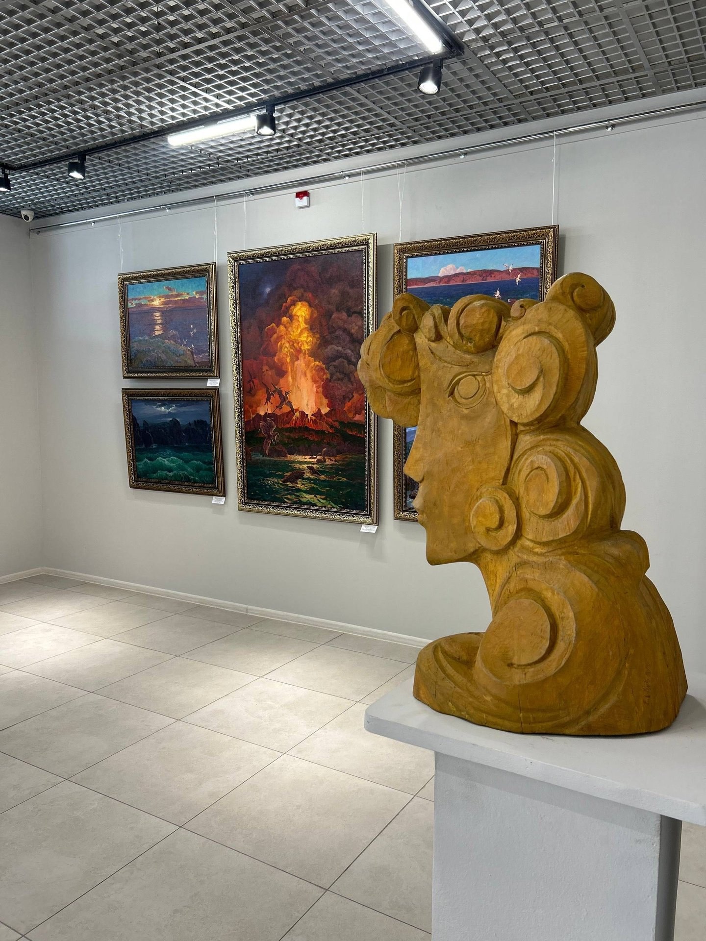 К 23 Февраля и 8 Марта: в Барнауле открыли выставку о мужском и женском мирах К 23 Февраля и 8 Марта: в Барнауле открыли выставку о мужском и женском мирах