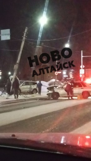 Жесткое ДТП произошло в Новоалтайске