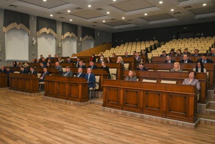 Взаимодействие с национально-культурными организациями города Барнаула обсудили на расширенном аппаратном совещании