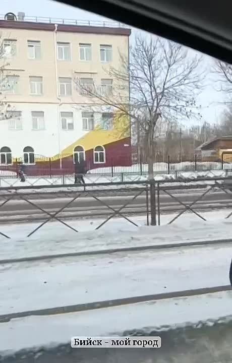 � 5-� ����� ��������� ������� � ���� �� ����� � �����, ����������� ���� ����������