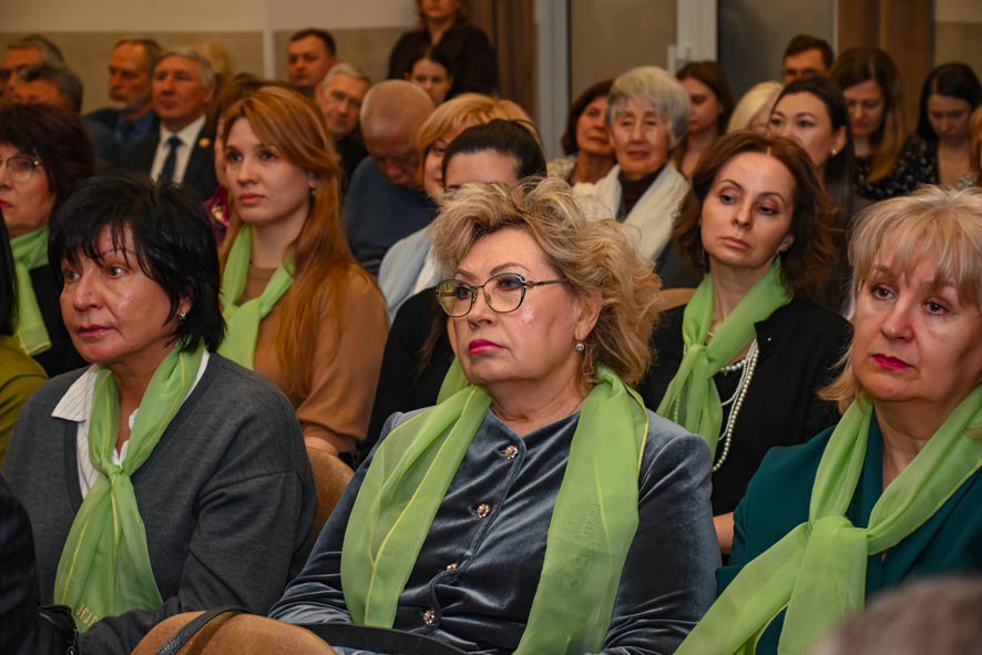 Вячеслав Франк принял участие в совместном заседании Общественной палаты города и Совета женщин при главе Барнаула Вячеслав Франк принял участие в совместном заседании Общественной палаты города и Совета женщин при главе Барнаула