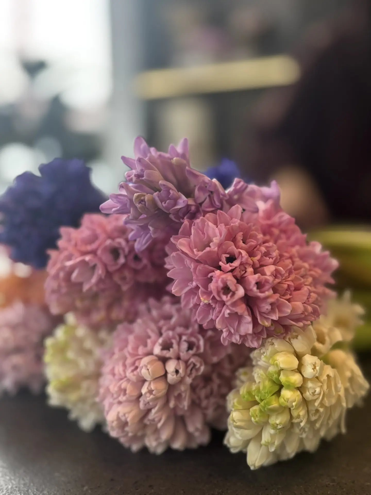 Цветочные магазины в Алтайском крае вовсю готовятся к 8 Марта Цветочные магазины в Алтайском крае вовсю готовятся к 8 Марта