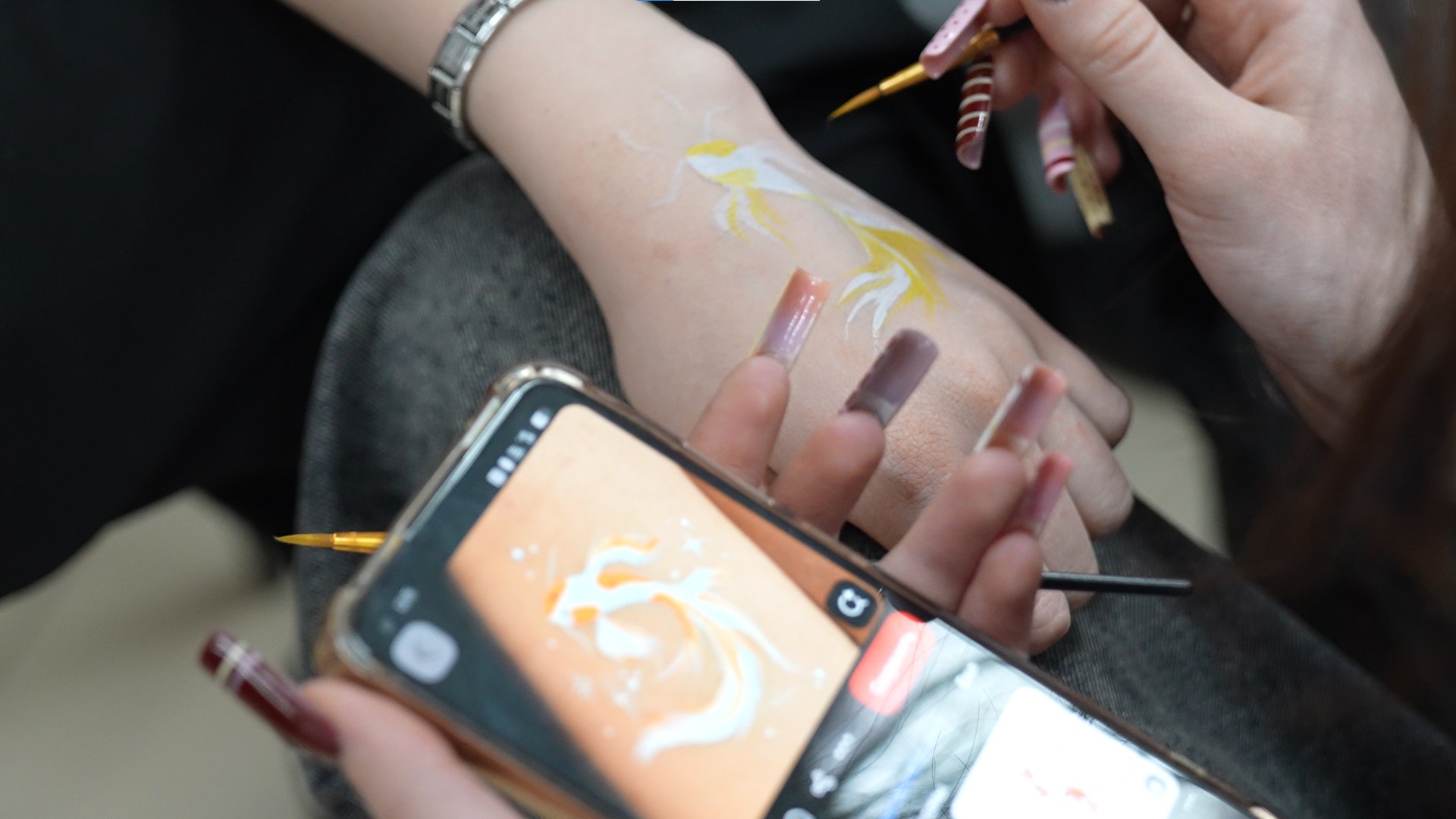 Алтайская академия гостеприимства провела масштабный фестиваль ремёсел для школьников Алтайская академия гостеприимства провела масштабный фестиваль ремёсел для школьников