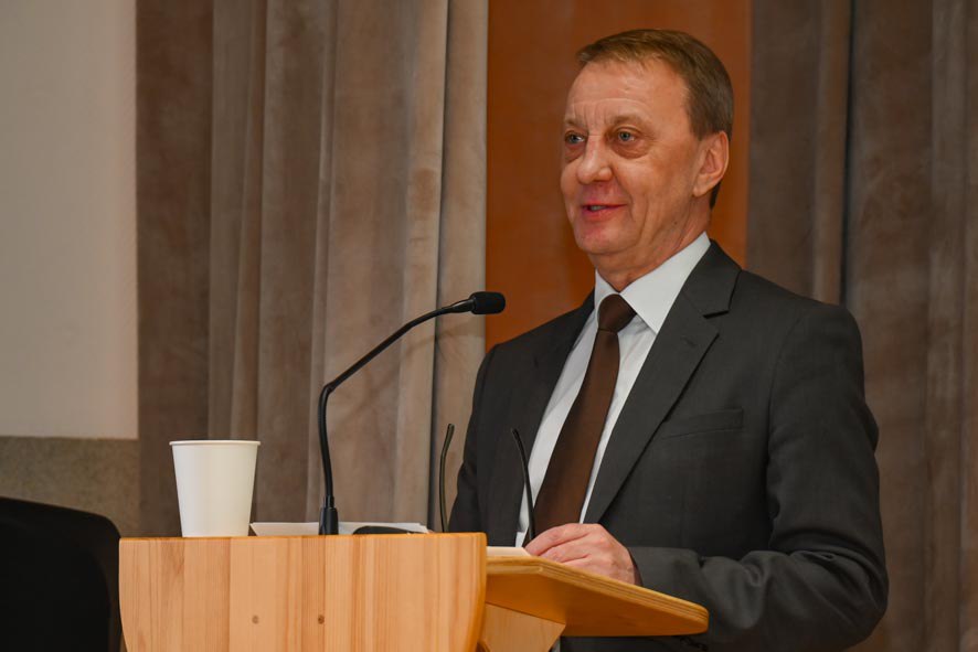 Вячеслав Франк принял участие в совместном заседании Общественной палаты города и Совета женщин при главе Барнаула Вячеслав Франк принял участие в совместном заседании Общественной палаты города и Совета женщин при главе Барнаула