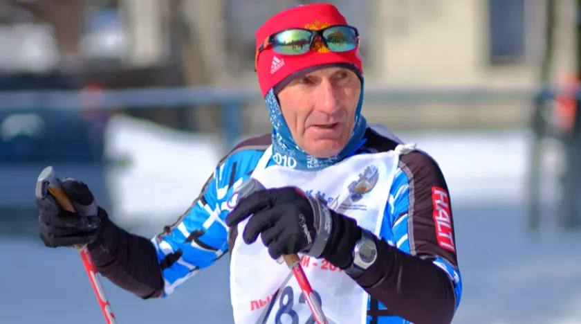 76-летний спортсмен из Бийска завоевал "золото" на Чемпионате России по лыжным гонкам