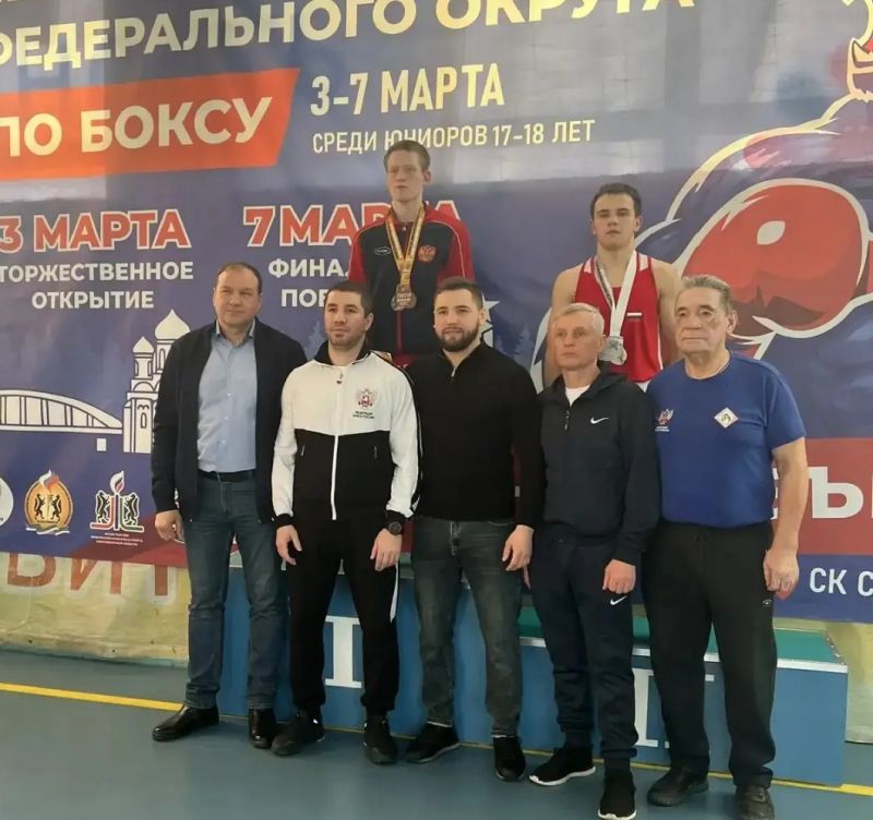 На юниорском первенстве Сибири по боксу в Бердске команда Алтайского края завоевала шесть медалей и путёвку на первенство России На юниорском первенстве Сибири по боксу в Бердске команда Алтайского края завоевала шесть медалей и путёвку на первенство России
