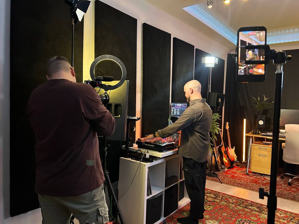 ������� 24� � MAX. 9 ����� ���� ���������������� �������� �������� ������