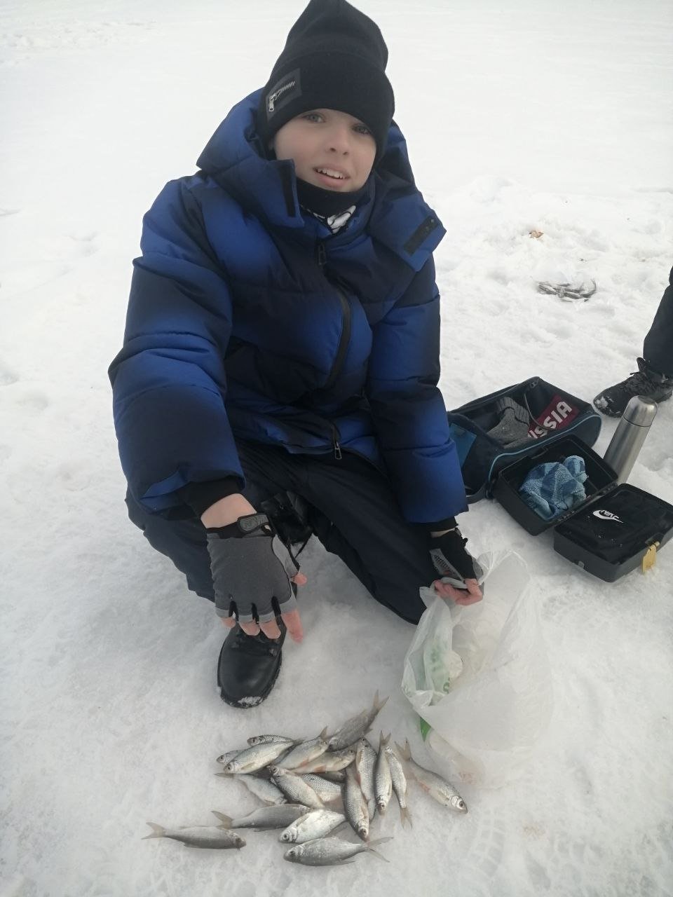 Более ста рыб поймали «ВОИтели-Алтай» на мастер-классе по зимней рыбалке в Кислухе Более ста рыб поймали «ВОИтели-Алтай» на мастер-классе по зимней рыбалке в Кислухе