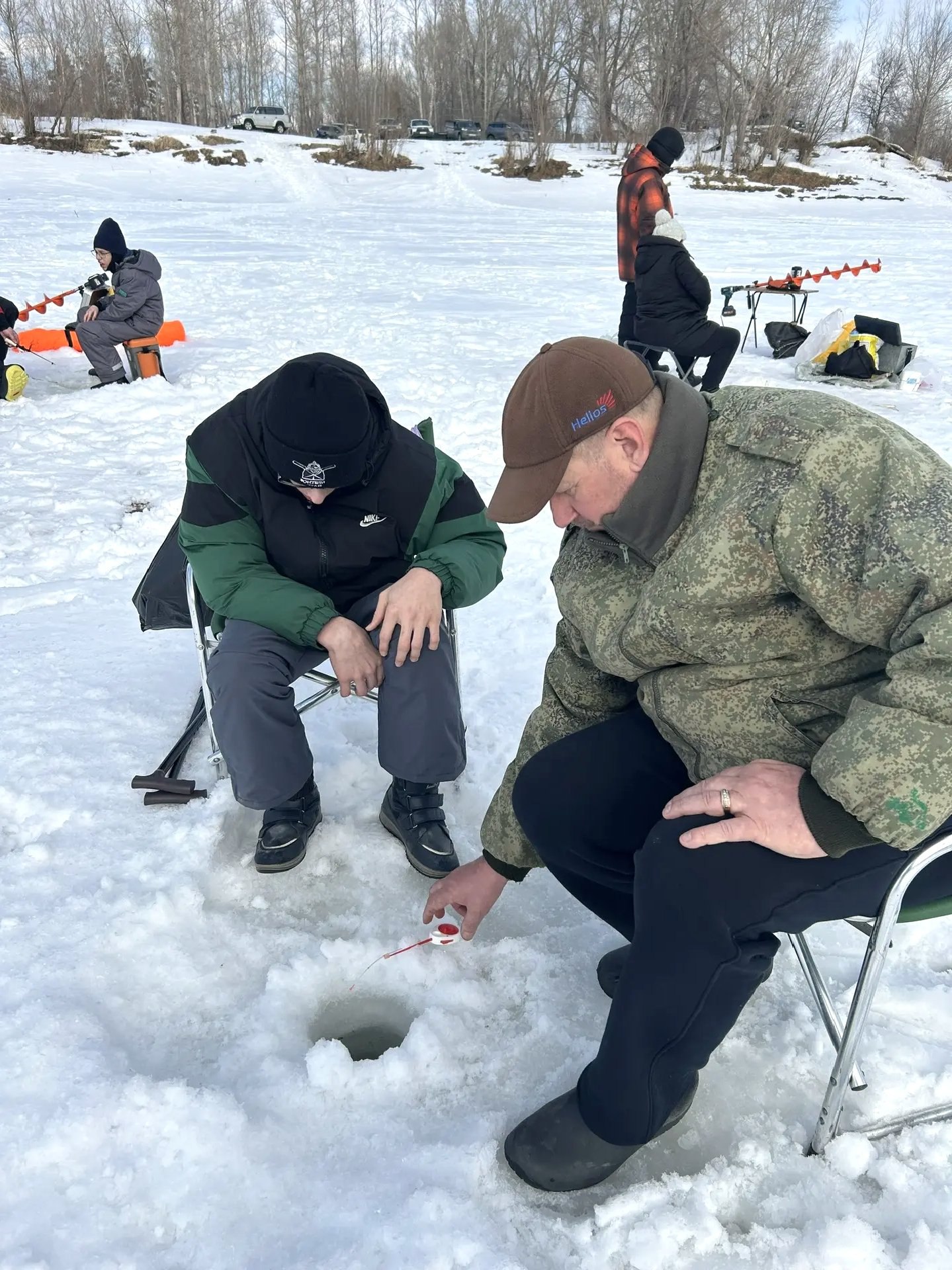 Более ста рыб поймали «ВОИтели-Алтай» на мастер-классе по зимней рыбалке в Кислухе Более ста рыб поймали «ВОИтели-Алтай» на мастер-классе по зимней рыбалке в Кислухе