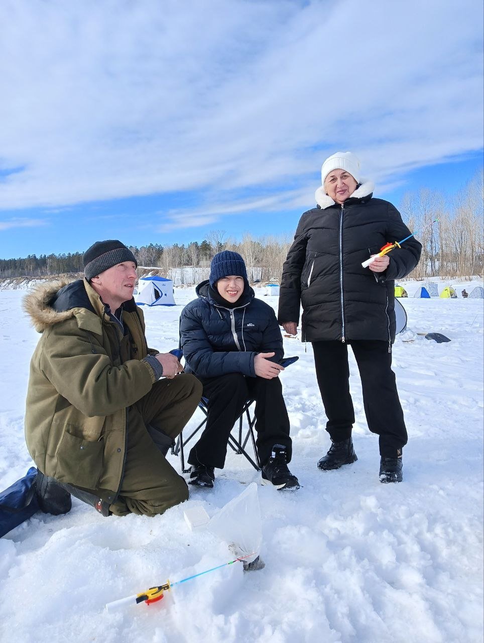 Более ста рыб поймали «ВОИтели-Алтай» на мастер-классе по зимней рыбалке в Кислухе Более ста рыб поймали «ВОИтели-Алтай» на мастер-классе по зимней рыбалке в Кислухе