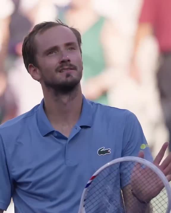 Даниил Медведев победил Карлоса Алькараса и пробился в финал турнира в Индиан-Уэллсе