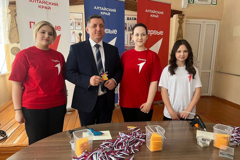 Тальменская школа № 1 отметила 90-летний юбилей Тальменская школа № 1 отметила 90-летний юбилей