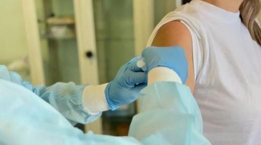 В России планируется зарегистрировать вакцину от пневмококка в 2026 году