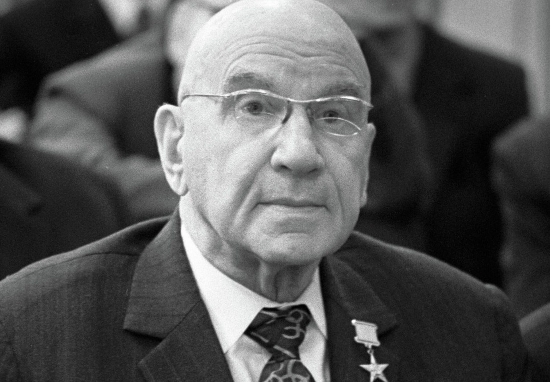 Как вернуть молодость мозгу: секреты Александра Микулина