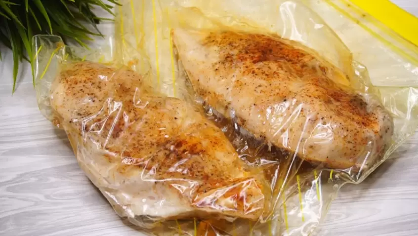 Необычный способ приготовления куриной грудки: сокровище для любого стола