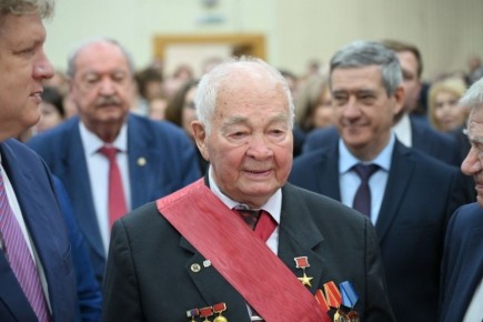 Александр Романенко принял участие в чествовании академика Геннадия Саковича в Бийске