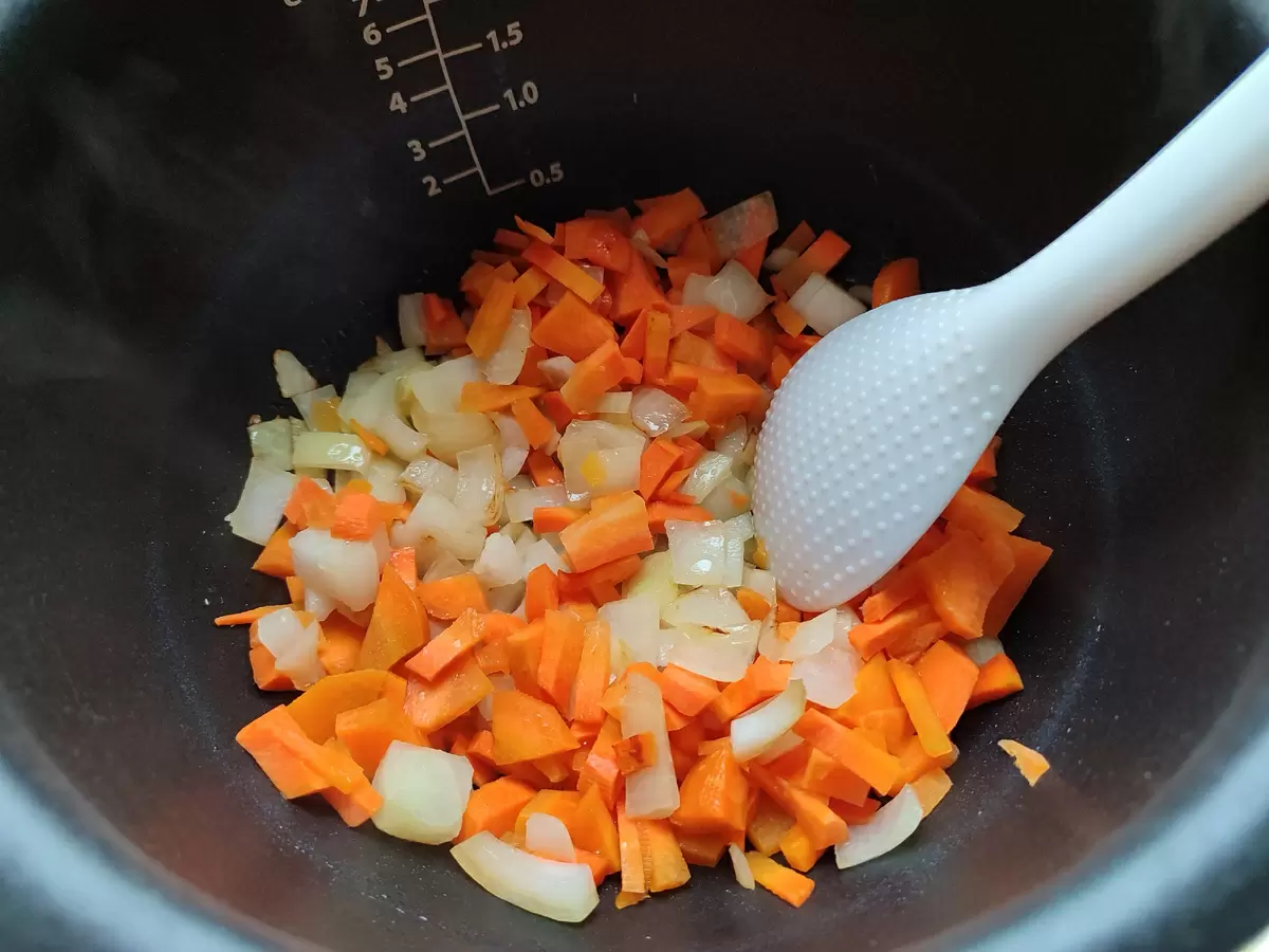 Как вкусно и полезно поужинать: рыба и овощи на пару для всей семьи