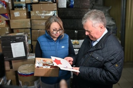 Александр Романенко: К 9 Мая наши ребята в зоне СВО получат подарки, письма детей, технику - 12 фур гуманитарного груза от земляков