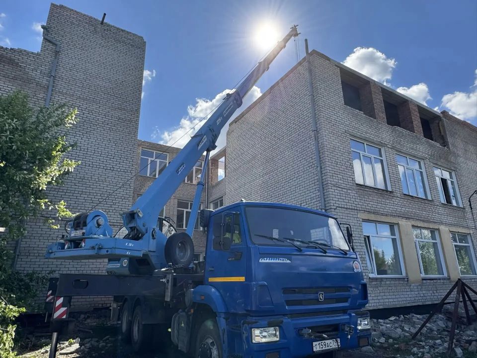 По решению Губернатора Виктора Томенко школа села Советское будет отремонтирована капитально По решению Губернатора Виктора Томенко школа села Советское будет отремонтирована капитально