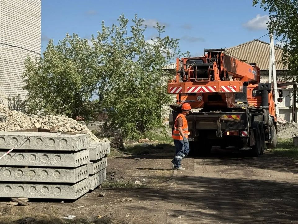 По решению Губернатора Виктора Томенко школа села Советское будет отремонтирована капитально По решению Губернатора Виктора Томенко школа села Советское будет отремонтирована капитально