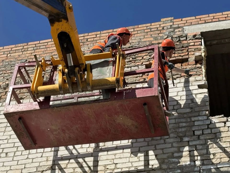 По решению Губернатора Виктора Томенко школа села Советское будет отремонтирована капитально По решению Губернатора Виктора Томенко школа села Советское будет отремонтирована капитально
