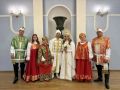 Молодая пара сыграла свадьбу в русском стиле в Барнауле