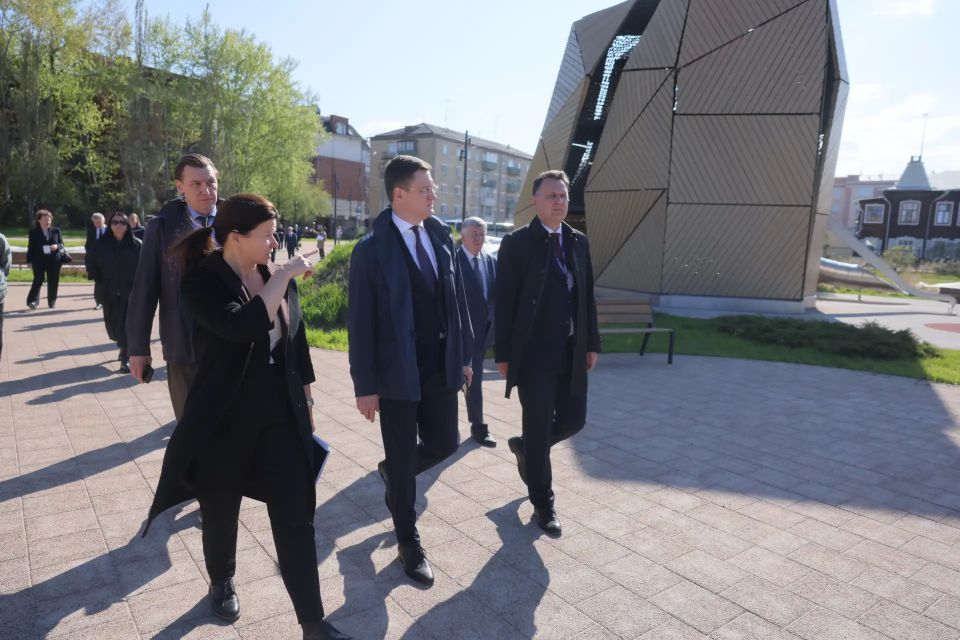 Александр Новак провел заседание оргкомитета по подготовке к 400-летию Красноярска Александр Новак провел заседание оргкомитета по подготовке к 400-летию Красноярска