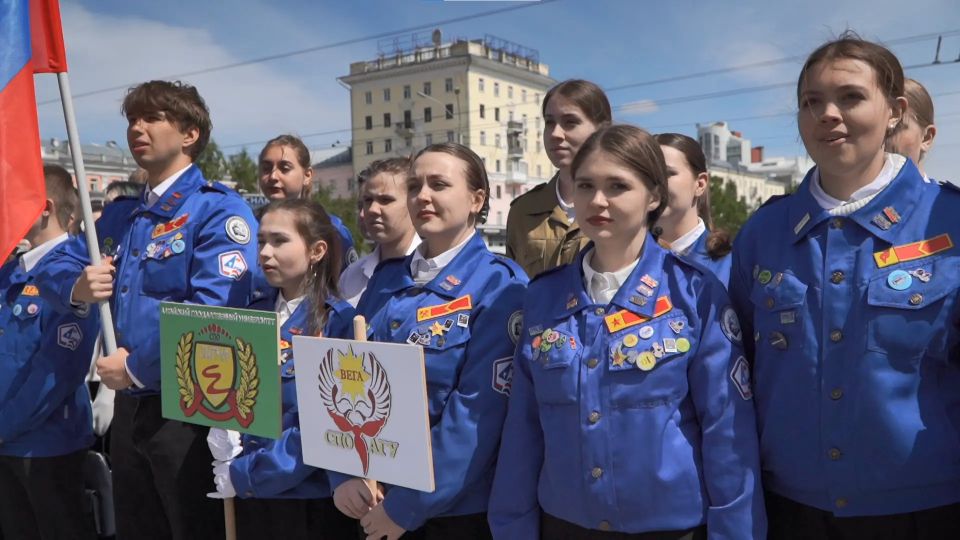 Барнауле торжественно открыли трудовой сезон алтайских студенческих отрядов Барнауле торжественно открыли трудовой сезон алтайских студенческих отрядов