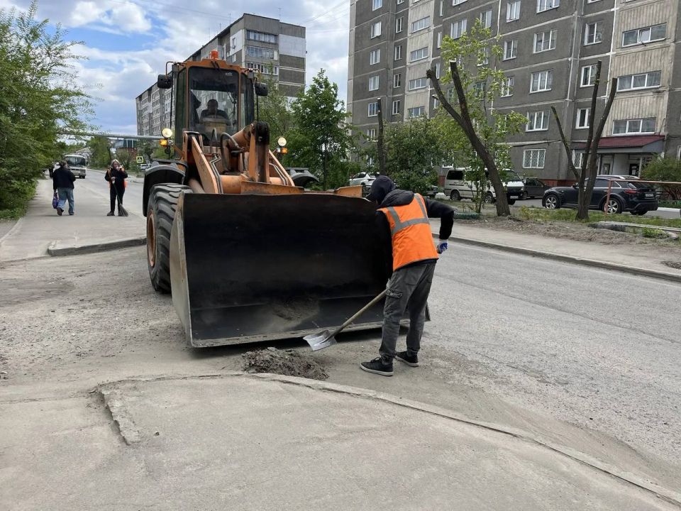 Виктор Щигрев: Весенне-летний сезон содержания дорог в самом разгаре Виктор Щигрев: Весенне-летний сезон содержания дорог в самом разгаре