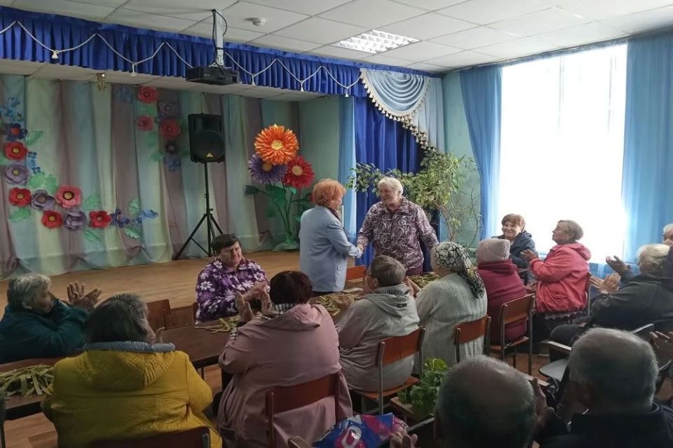 Ирина Солнцева встретилась с волонтерами и членами семей участников СВО Новичихинского района Ирина Солнцева встретилась с волонтерами и членами семей участников СВО Новичихинского района