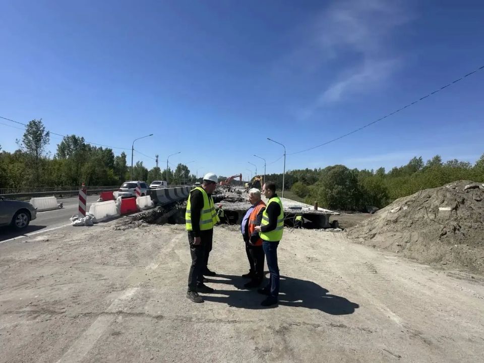 Ремонт моста через реку Лосиха на Правобережном тракте продолжается