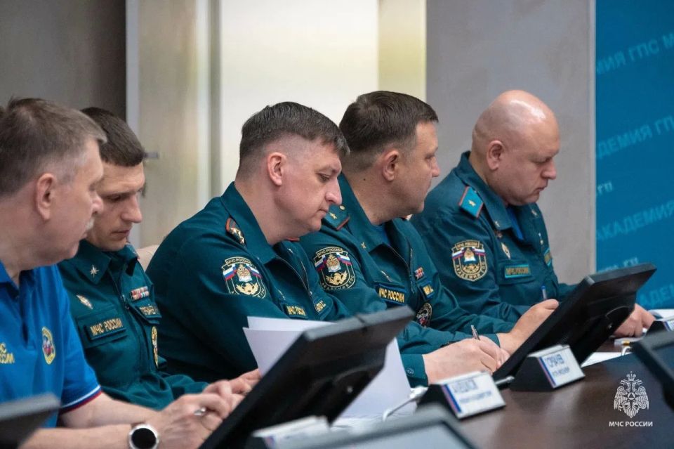 Директор Департамента образовательной и научно-технической деятельности ознакомился с работой Академии Директор Департамента образовательной и научно-технической деятельности ознакомился с работой Академии