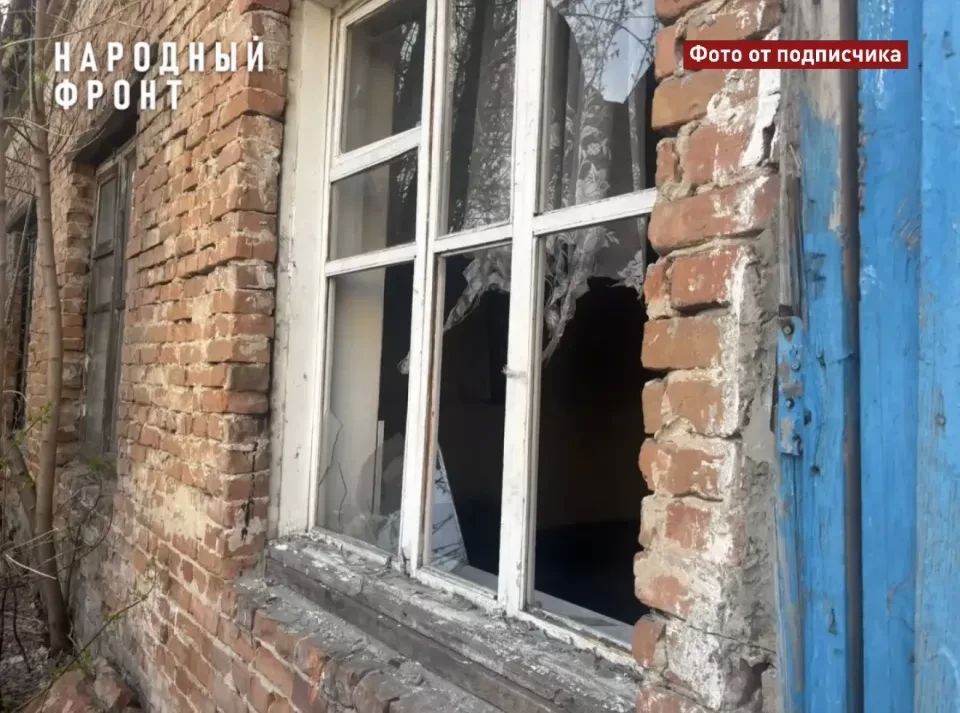 Активисты потребовали закрыть доступ в здание Горного госпиталя в Барнауле Активисты потребовали закрыть доступ в здание Горного госпиталя в Барнауле