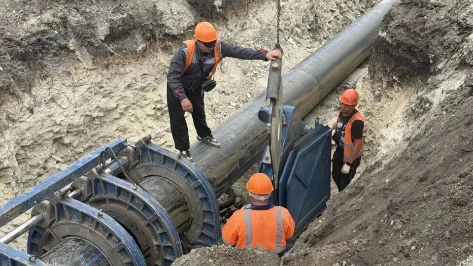 Виктор Водолацкий: Регионы-шефы восстановят 175 км дорог в муниципалитетах республики в этом году