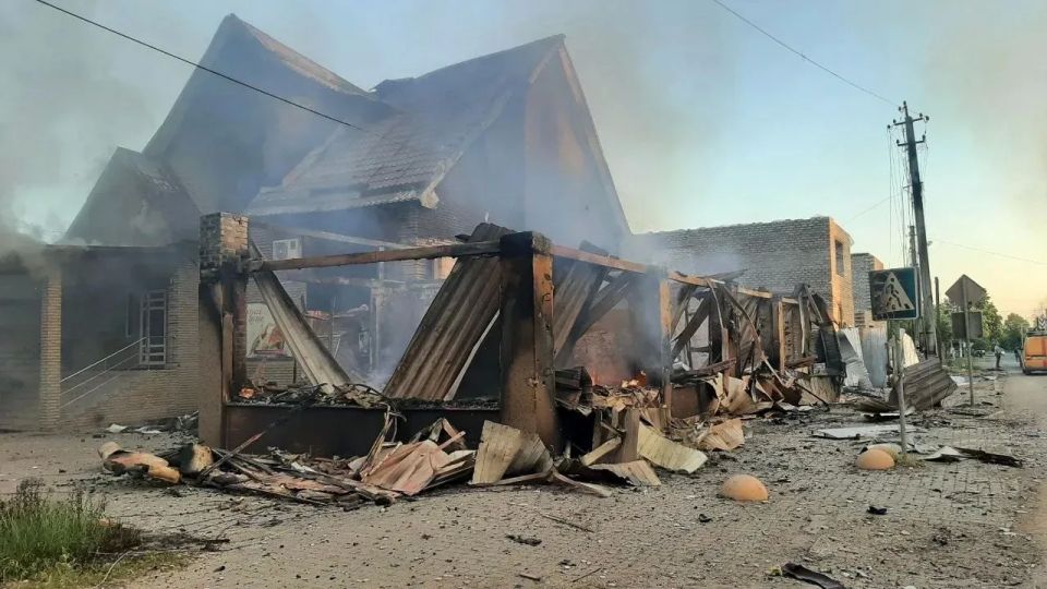 35 человек пострадали при ударе ВСУ по колледжу в ЛНР 35 человек пострадали при ударе ВСУ по колледжу в ЛНР