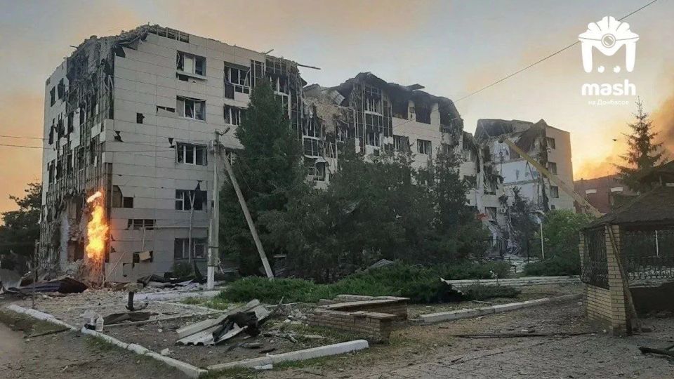 16 человек погибло в результате удара ВСУ по общежитию колледжа в Старобельске в ЛНР 16 человек погибло в результате удара ВСУ по общежитию колледжа в Старобельске в ЛНР