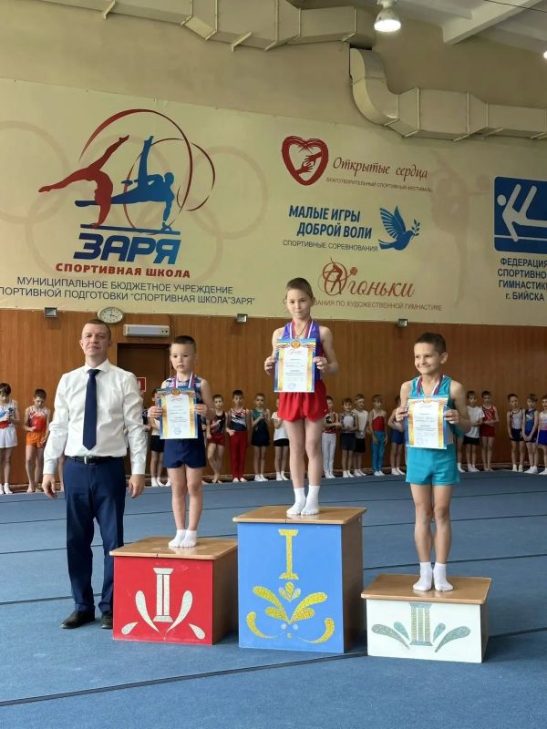 В СШ «Заря» состоялось открытое первенство школы по спортивной гимнастике В СШ «Заря» состоялось открытое первенство школы по спортивной гимнастике