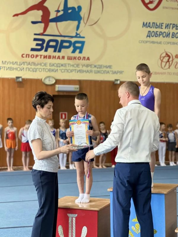 В СШ «Заря» состоялось открытое первенство школы по спортивной гимнастике В СШ «Заря» состоялось открытое первенство школы по спортивной гимнастике