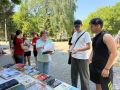 Акция «Читай, Бийск» на Петровском бульваре