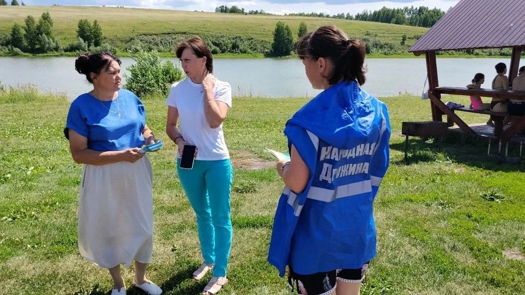 В Барнауле продолжаются рейды по профилактике несчастных случаев на водных объектах В Барнауле продолжаются рейды по профилактике несчастных случаев на водных объектах