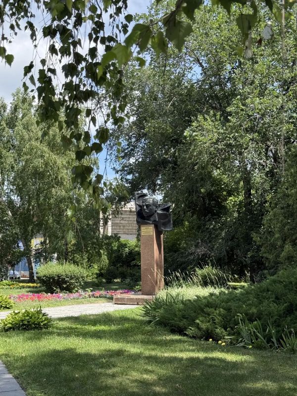 Сегодня нас ждет жаркий день с кратковременными дождями Сегодня нас ждет жаркий день с кратковременными дождями