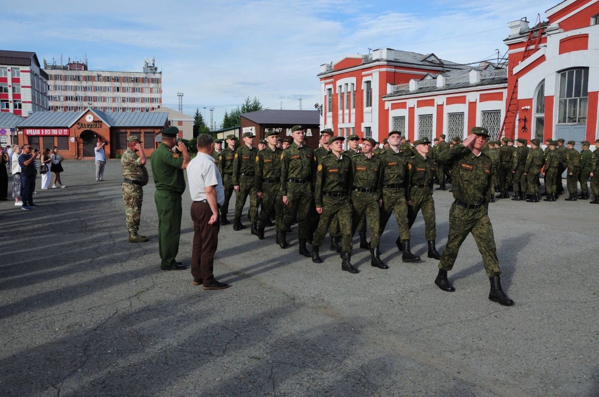 Военные учебные сборы начались у студентов Алтайского технического университета Военные учебные сборы начались у студентов Алтайского технического университета