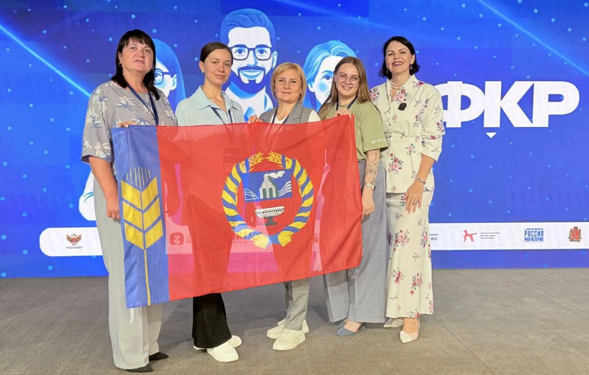 Барнаульские педагоги вошли в число лучших на Форуме СФО Барнаульские педагоги вошли в число лучших на Форуме СФО