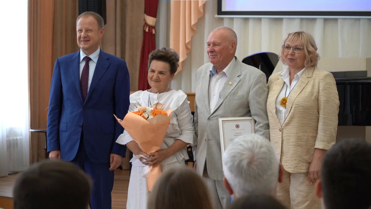 Бал для самых крепких пар Алтайского края прошёл в Барнауле Бал для самых крепких пар Алтайского края прошёл в Барнауле