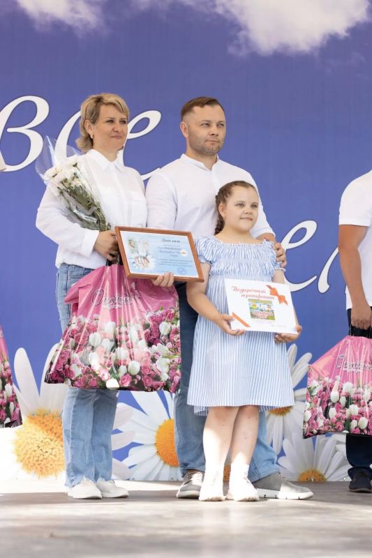 Семья - это главный проект в жизни каждого из нас Семья - это главный проект в жизни каждого из нас