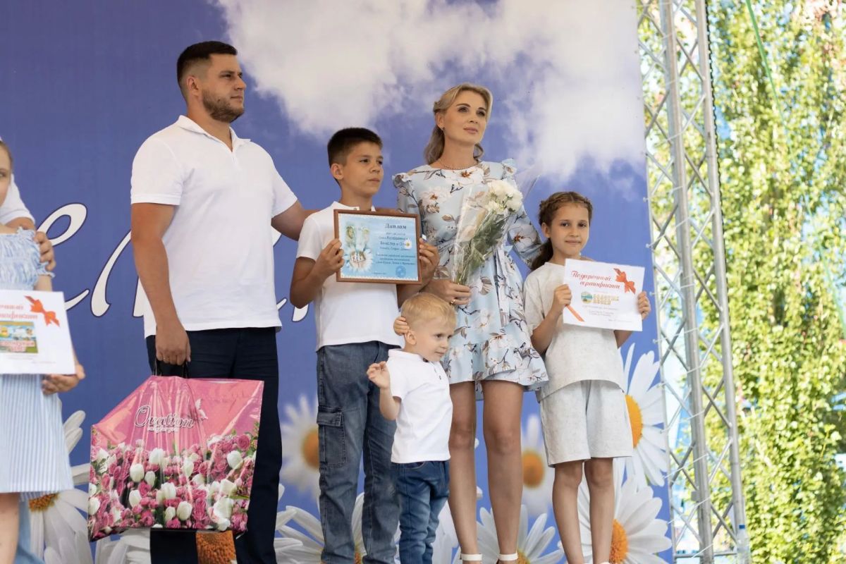 Семья - это главный проект в жизни каждого из нас Семья - это главный проект в жизни каждого из нас