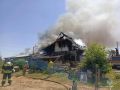 В поселке Затон под Барнаулом произошел пожар