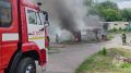 Бойцы МЧС потушили горящие гаражи и эвакуировали газовый баллон в Барнауле